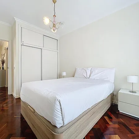 Forum Delights شقة فونشال