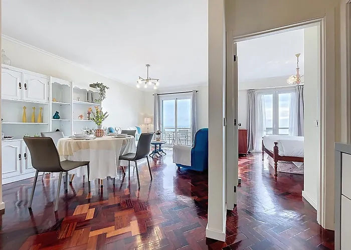 Apartment Forum Delights *